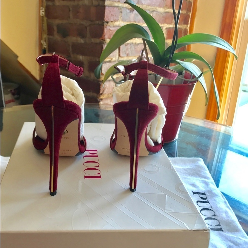 Vintage Emilio Pucci Burgundy Sandals. Size 6 - Picture 3 of 8
